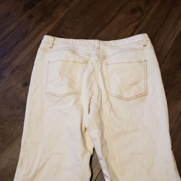 Future Collective Cream Women's Flare Jeans Sz 14 - Picture 5 of 6